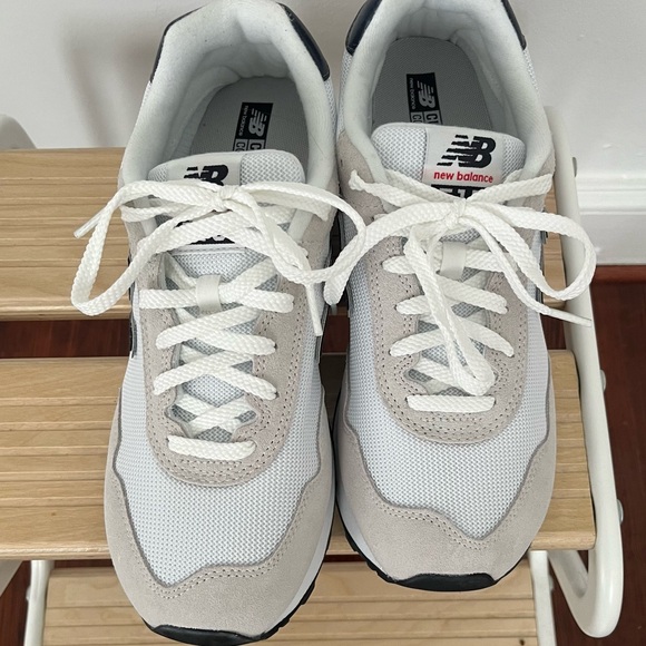 New Balance 515 V3 Sneakers - 8.5M - Picture 2 of 9